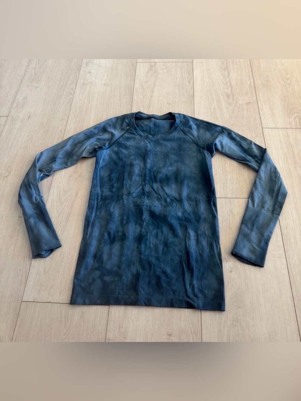 EUC Lululemon Swiftly Speed Long Sleeve Marble Dye Night Diver size 6